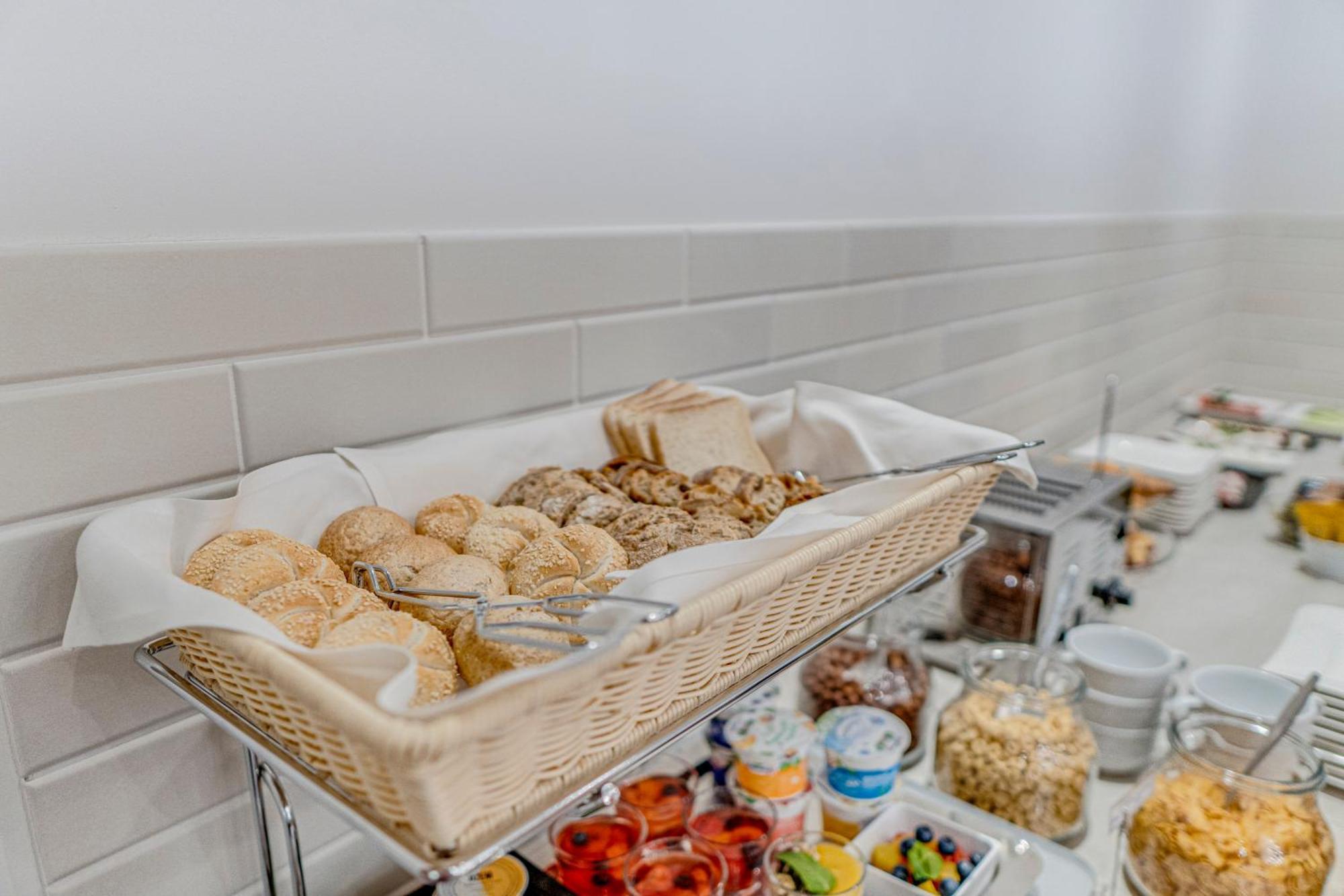 Tulip Hotels - Wroclaw Centre ภายนอก รูปภาพ