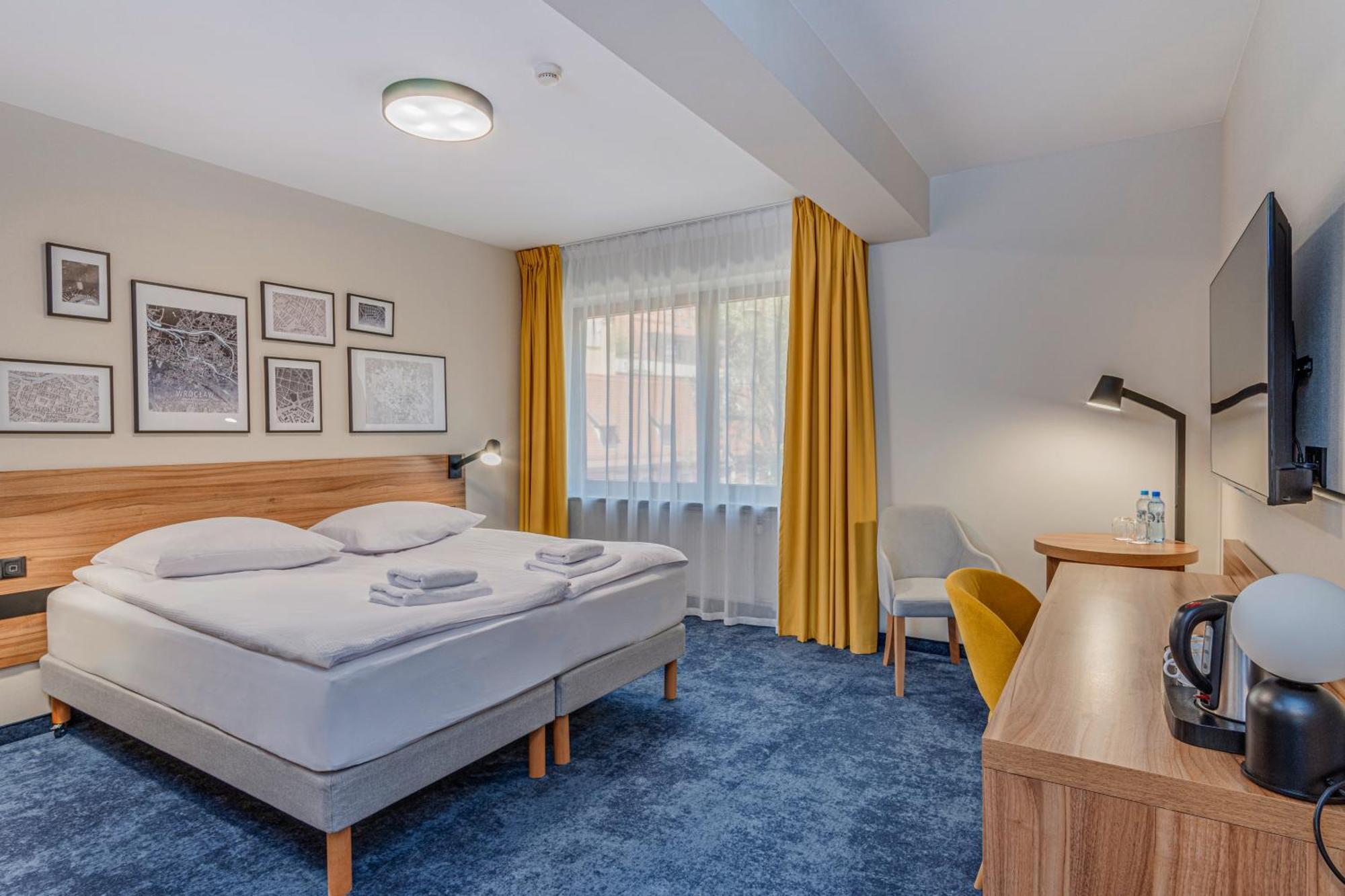 Tulip Hotels - Wroclaw Centre ภายนอก รูปภาพ